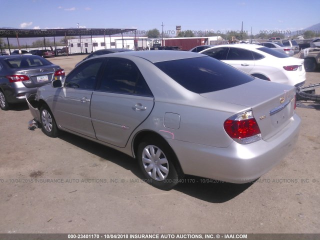 4T1BE32K15U941527 - 2005 TOYOTA CAMRY LE/XLE/SE Күміс фото 3
