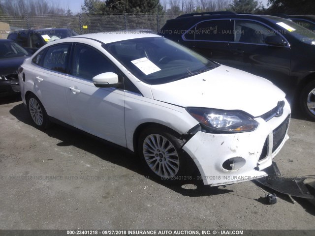 1FAHP3J26CL480232 - 2012 FORD FOCUS TITANIUM WHITE photo 1