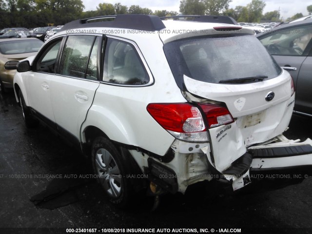 4S4BRCAC7D3229638 - 2013 SUBARU OUTBACK 2.5I WHITE photo 3