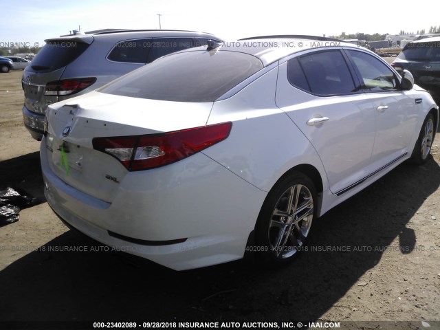 5XXGR4A68DG207304 - 2013 KIA OPTIMA SX WHITE photo 4