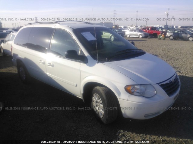 2A4GP44R96R887374 - 2006 CHRYSLER TOWN & COUNTRY LX WHITE photo 1