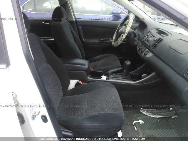 JTDBE32K920050098 - 2002 TOYOTA CAMRY LE/XLE/SE Ağ foto 5