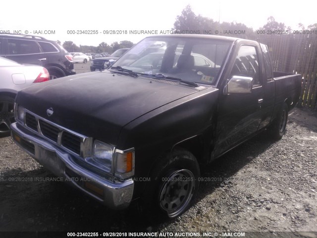 1N6SD16SXSC433027 - 1995 NISSAN TRUCK KING CAB XE BLACK photo 2