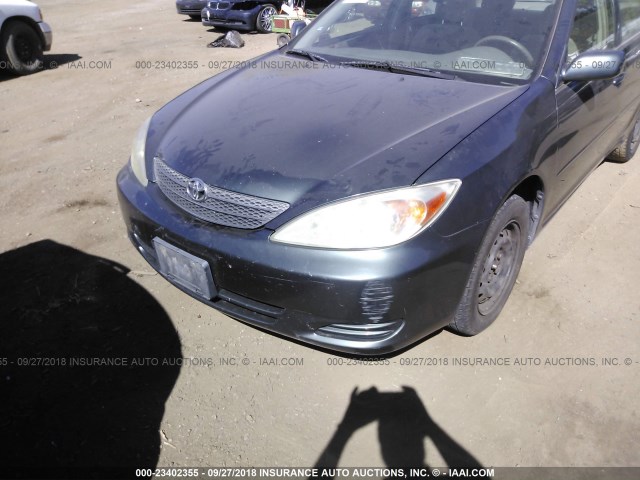 JTDBE32K120092670 - 2002 TOYOTA CAMRY LE/XLE/SE Теңіз көгі фото 6