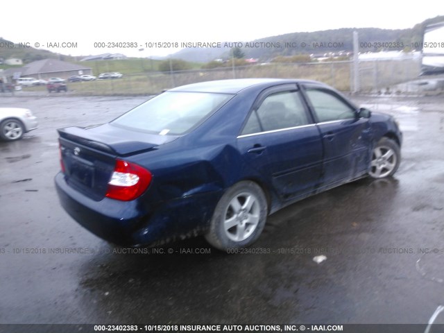 JTDBF32K020048754 - 2002 TOYOTA CAMRY LE/XLE/SE BLUE photo 4