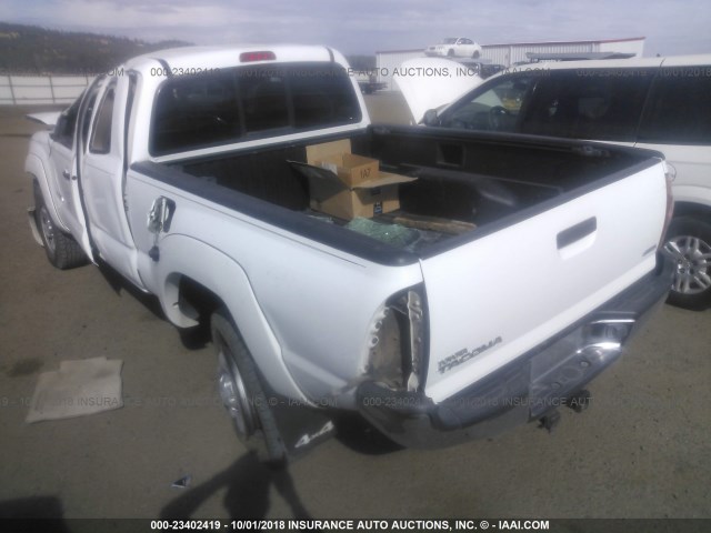 5TEUX42N96Z252772 - 2006 TOYOTA TACOMA ACCESS CAB WHITE photo 3