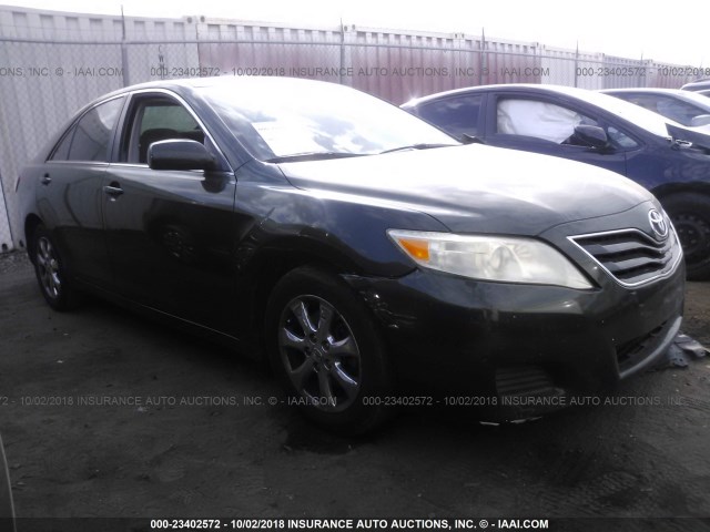 4T4BF3EK0BR138332 - 2011 TOYOTA CAMRY SE/LE/XLE 绿色 照片 1