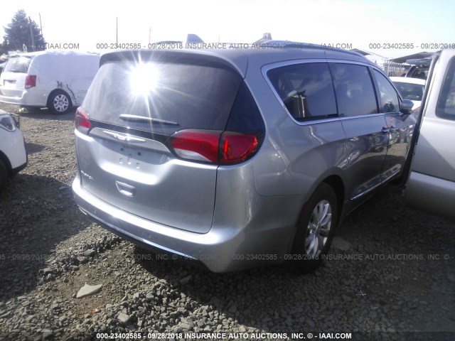 2C4RC1BG1JR305657 - 2018 CHRYSLER PACIFICA TOURING L Արծաթագույն լուսանկար 4