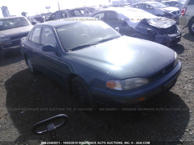 4T1BG12K3TU681787 - 1996 TOYOTA CAMRY DX/LE/XLE GREEN photo 1