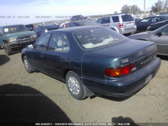 4T1BG12K3TU681787 - 1996 TOYOTA CAMRY DX/LE/XLE GREEN photo 3
