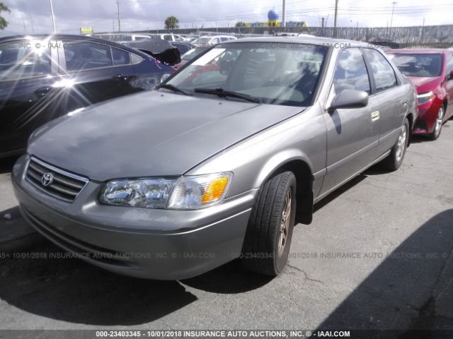 4T1BG22K31U097425 - 2001 TOYOTA CAMRY CE/LE/XLE ყავისფერი ფოტო 2