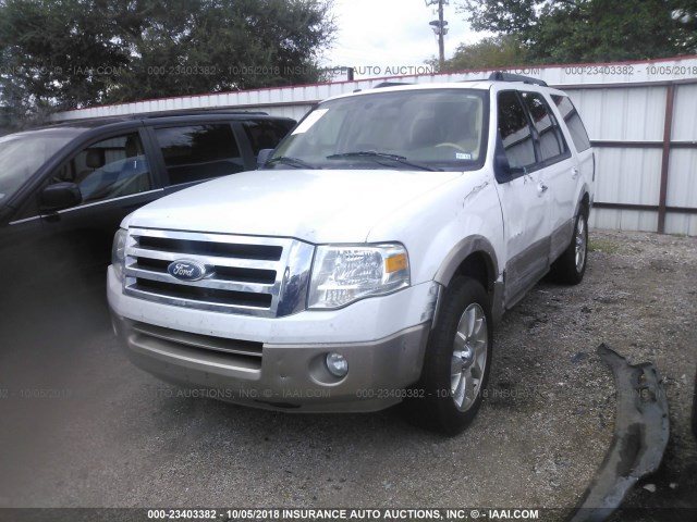 1FMJU1H5XBEF02529 - 2011 FORD EXPEDITION XLT/KING RANCH WHITE photo 2