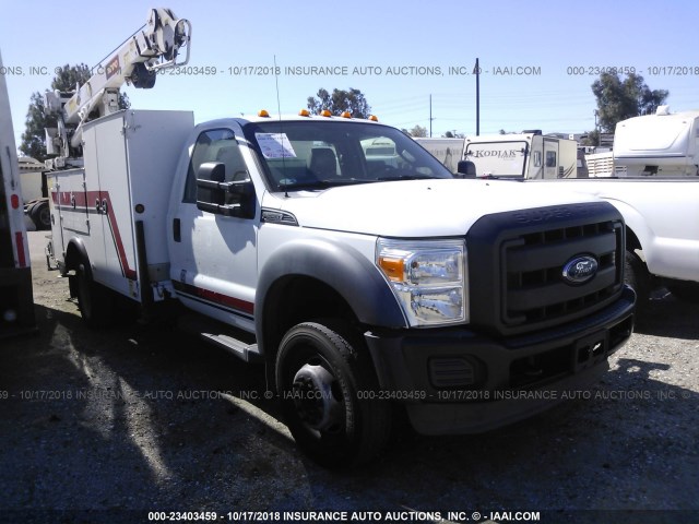 1FDUF5GY6DEA57395 - 2013 FORD F550 SUPER DUTY WHITE photo 1