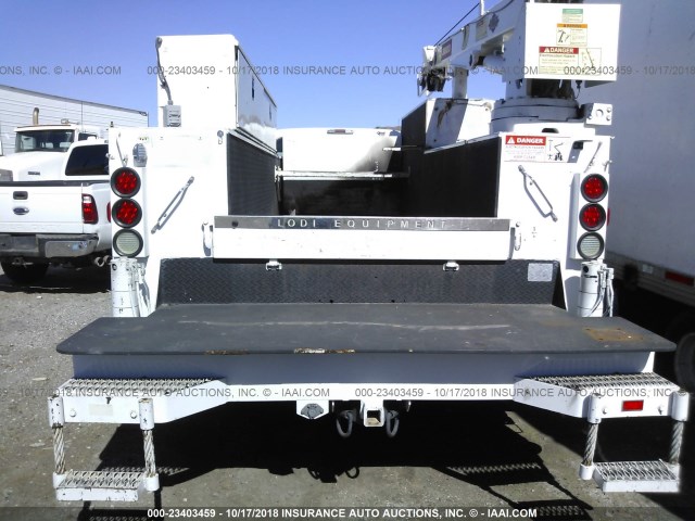 1FDUF5GY6DEA57395 - 2013 FORD F550 SUPER DUTY WHITE photo 8