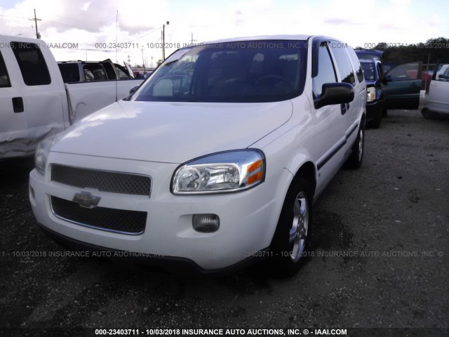 1GNDV23137D215255 - 2007 CHEVROLET UPLANDER LS WHITE photo 2