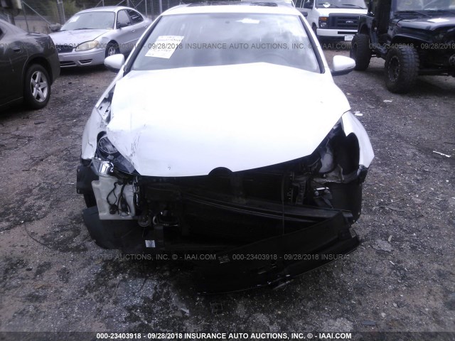WVWDA7AJ1BW109016 - 2011 VOLKSWAGEN GOLF 白色 照片 6