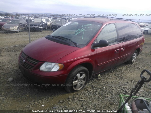 2D4GP44L56R655018 - 2006 DODGE GRAND CARAVAN SXT RED photo 2