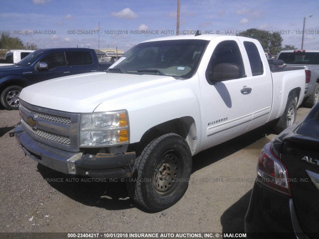 1GCRCREA8CZ262661 - 2012 CHEVROLET SILVERADO C1500  LS WHITE photo 2