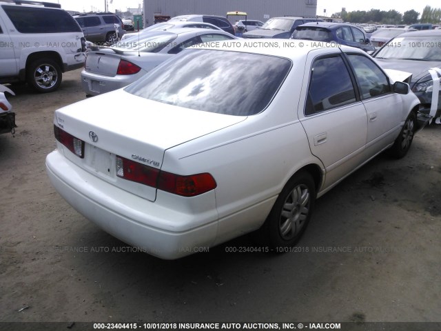 4T1BG22K91U822736 - 2001 TOYOTA CAMRY CE/LE/XLE 白色 照片 4