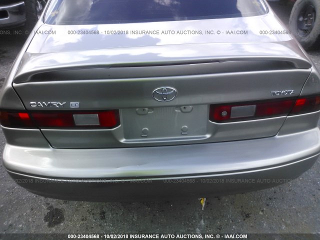 JT2BG22K2X0283468 - 1999 TOYOTA CAMRY LE/XLE TAN photo 6