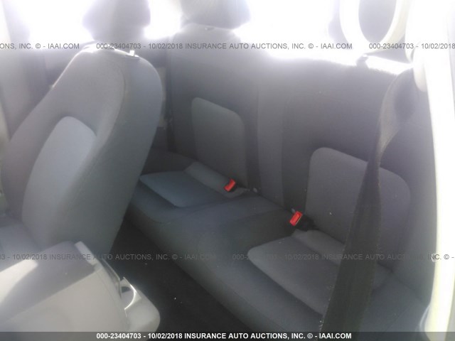 3VWBK31C65M404791 - 2005 VOLKSWAGEN NEW BEETLE GL 白色 照片 8