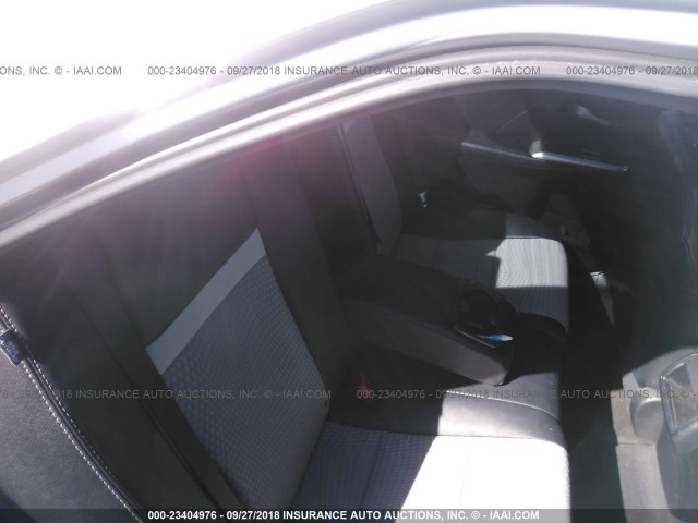 4T1BF1FK4DU673972 - 2013 TOYOTA CAMRY L/SE/LE/XLE Gümüş foto 8