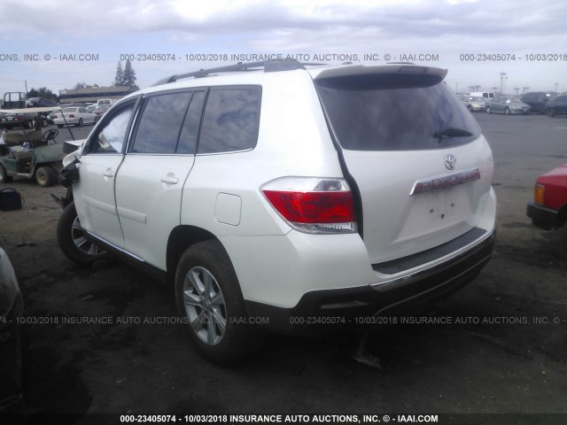 5TDBK3EH2BS073857 - 2011 TOYOTA HIGHLANDER SE WHITE photo 3