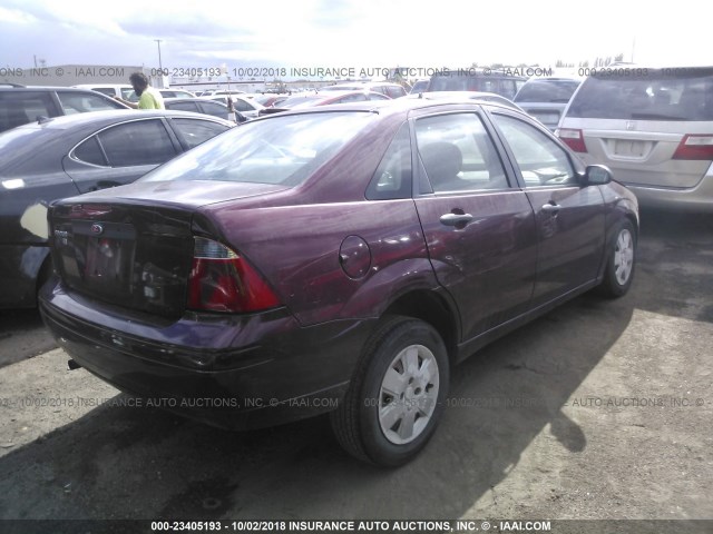 1FAFP34N97W200174 - 2007 FORD FOCUS ZX4/S/SE/SES MAROON photo 4