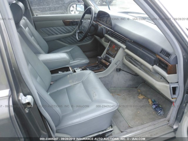 WDBCA39E0LA507603 - 1990 MERCEDES-BENZ 560 SEL GRAY photo 5