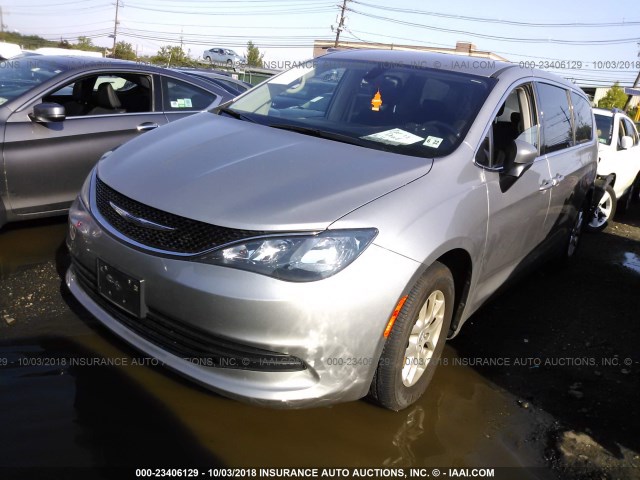 2C4RC1CG5HR723325 - 2017 CHRYSLER PACIFICA LX GRAY photo 2