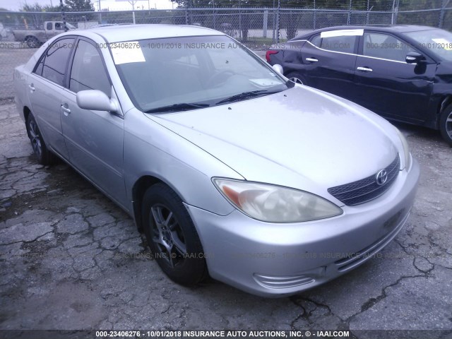 4T1BE30K13U126809 - 2003 TOYOTA CAMRY LE/XLE/SE Күміс фото 1