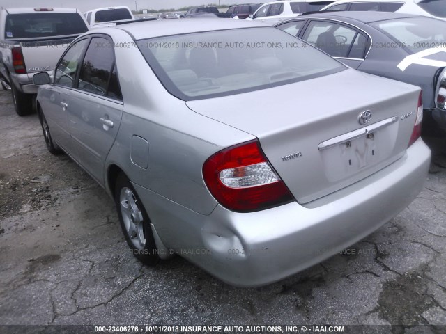 4T1BE30K13U126809 - 2003 TOYOTA CAMRY LE/XLE/SE SILVER photo 3