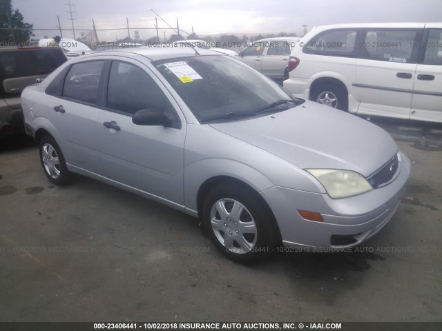 1FAFP34N57W307710 - 2007 FORD FOCUS ZX4/S/SE/SES SILVER photo 1