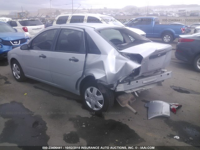 1FAFP34N57W307710 - 2007 FORD FOCUS ZX4/S/SE/SES SILVER photo 3