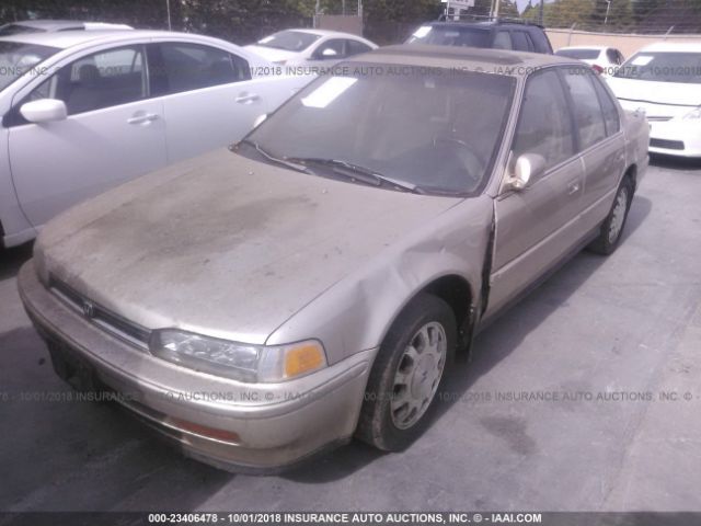 JHMCB7682PC062620 - 1993 HONDA ACCORD SE GOLD photo 2