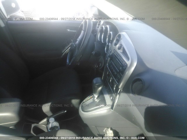 2T1KR30E58C715093 - 2008 TOYOTA COROLLA MATRIX XR GRAY photo 5