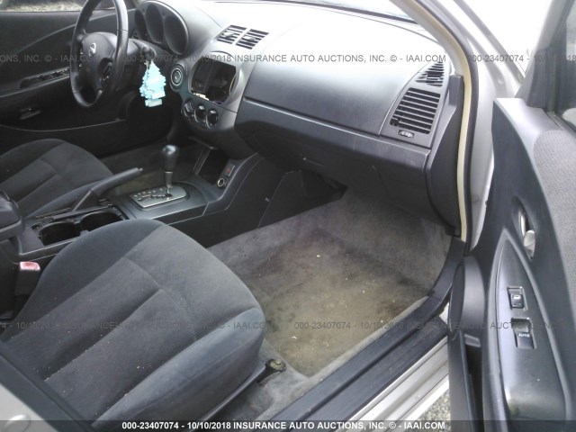 1N4BL11DX2C246231 - 2002 NISSAN ALTIMA SE SILVER photo 5