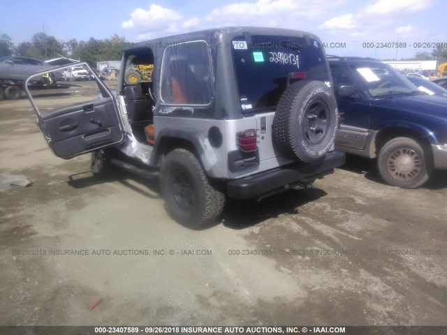 1J4FA39S52P763620 - 2002 JEEP WRANGLER / TJ X SILVER photo 3