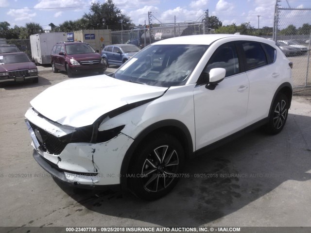 JM3KFACM6J1326934 - 2018 MAZDA CX-5 TOURING WHITE photo 2