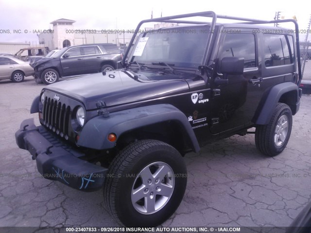 1C4AJWAG1DL665462 - 2013 JEEP WRANGLER SPORT Qəhvəyi foto 2
