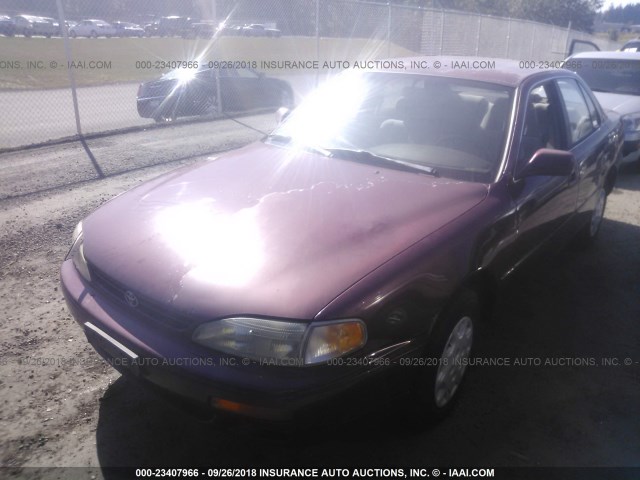 4T1BG12K0TU792247 - 1996 TOYOTA CAMRY DX/LE/XLE BURGUNDY photo 2