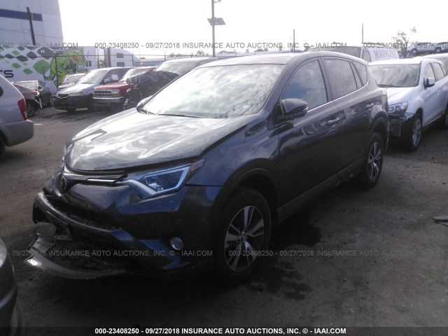 2T3RFREV8JW790207 - 2018 TOYOTA RAV4 ADVENTURE/XLE 灰色 照片 2