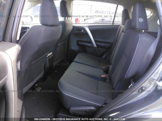 2T3RFREV8JW790207 - 2018 TOYOTA RAV4 ADVENTURE/XLE 灰色 照片 8