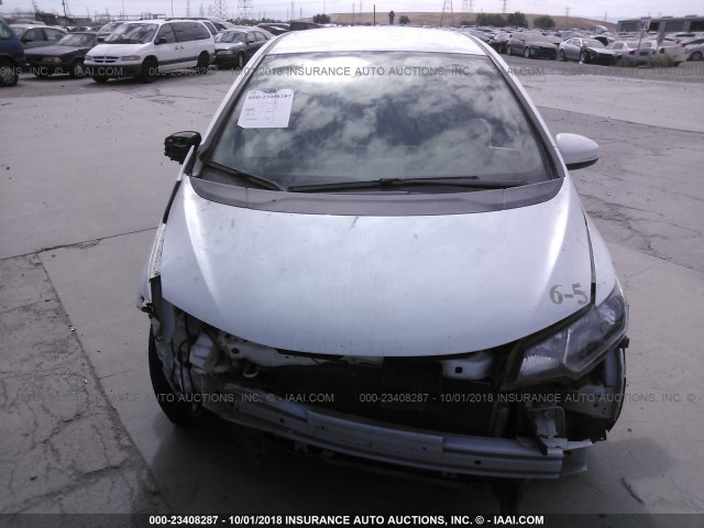 JHMGK5H5XGX006927 - 2016 HONDA FIT LX WHITE photo 6