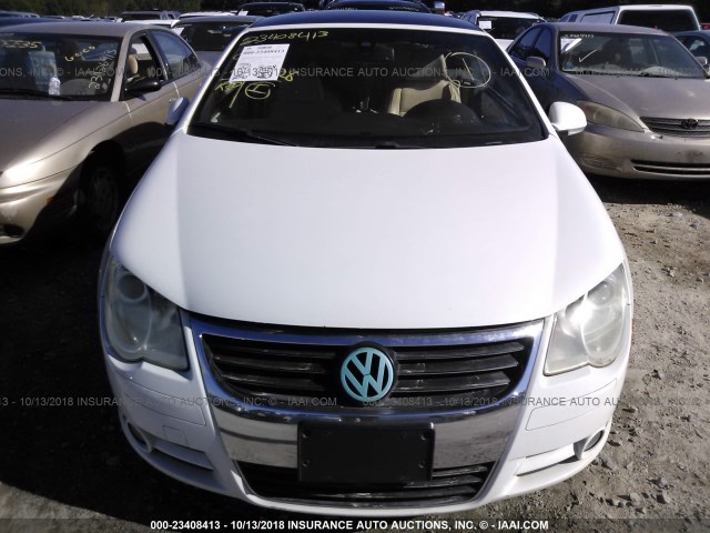 WVWFA71F08V006320 - 2008 VOLKSWAGEN EOS LUX 白色 照片 6