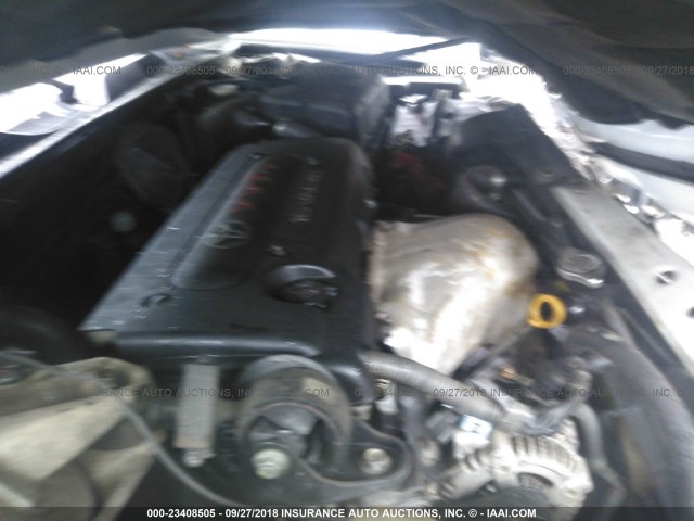 JTDBE32K140285162 - 2004 TOYOTA CAMRY LE/XLE Ақ фото 10