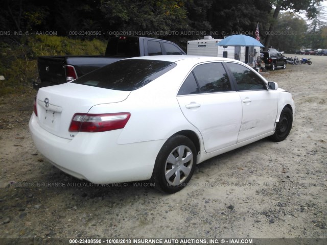 4T1BE46K87U719070 - 2007 TOYOTA CAMRY NEW GENERAT CE/LE/XLE/SE WHITE photo 4