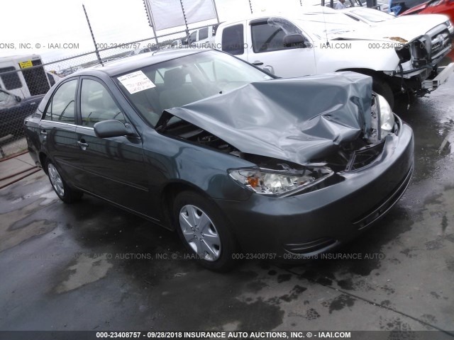 4T1BE32K02U630926 - 2002 TOYOTA CAMRY LE/XLE/SE GREEN photo 1