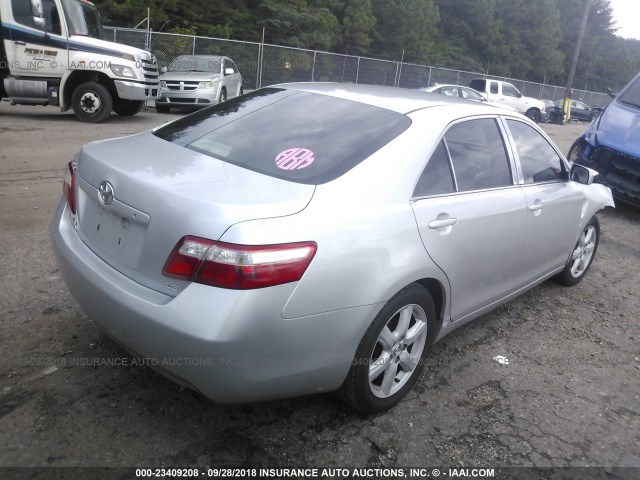 4T1BE46K39U304323 - 2009 TOYOTA CAMRY SE/LE/XLE SILVER photo 4