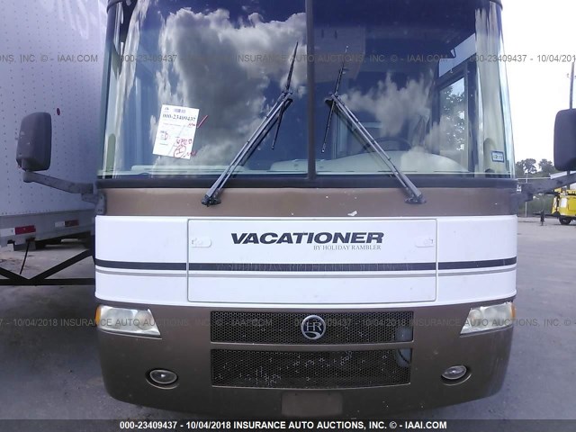 1FCNF53S210A13915 - 2002 HOLIDAY RAMBLER VACATIONER (F550)  WHITE photo 6